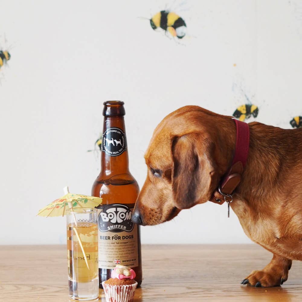 WOOF&BREW LTD - Woof&Brew Bottom Sniffer Dog 'Beer' Gift Treat - 330ml