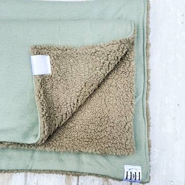 Hetty and Huxley - Mint and Grey Pet Blanket  - Medium